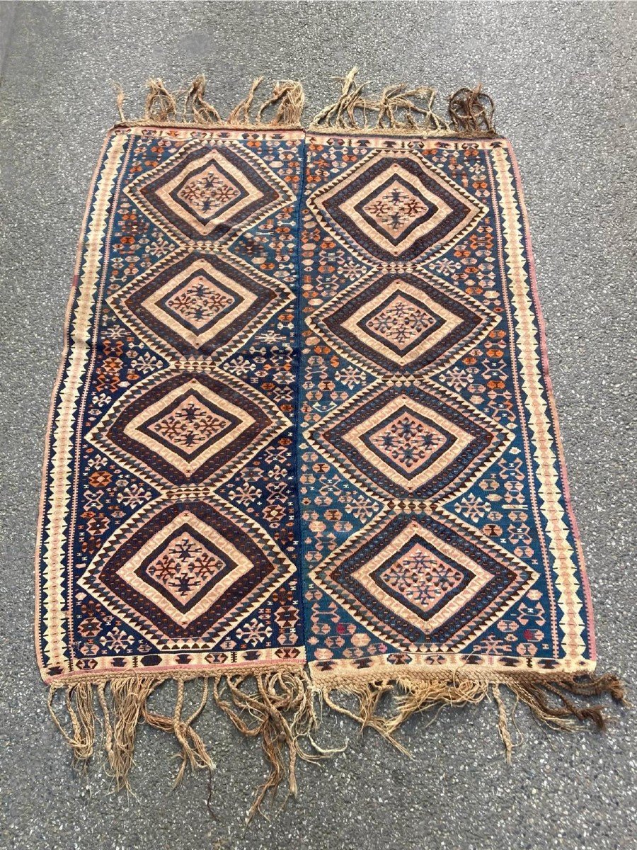 Kilim Van / Hakkari. Anatolia. Circa 1900. 200 X 156 Cm