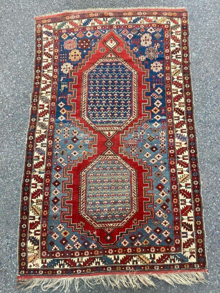 Tapis Caucase - Arménie. Circa 1880. 215 X 128 Cm