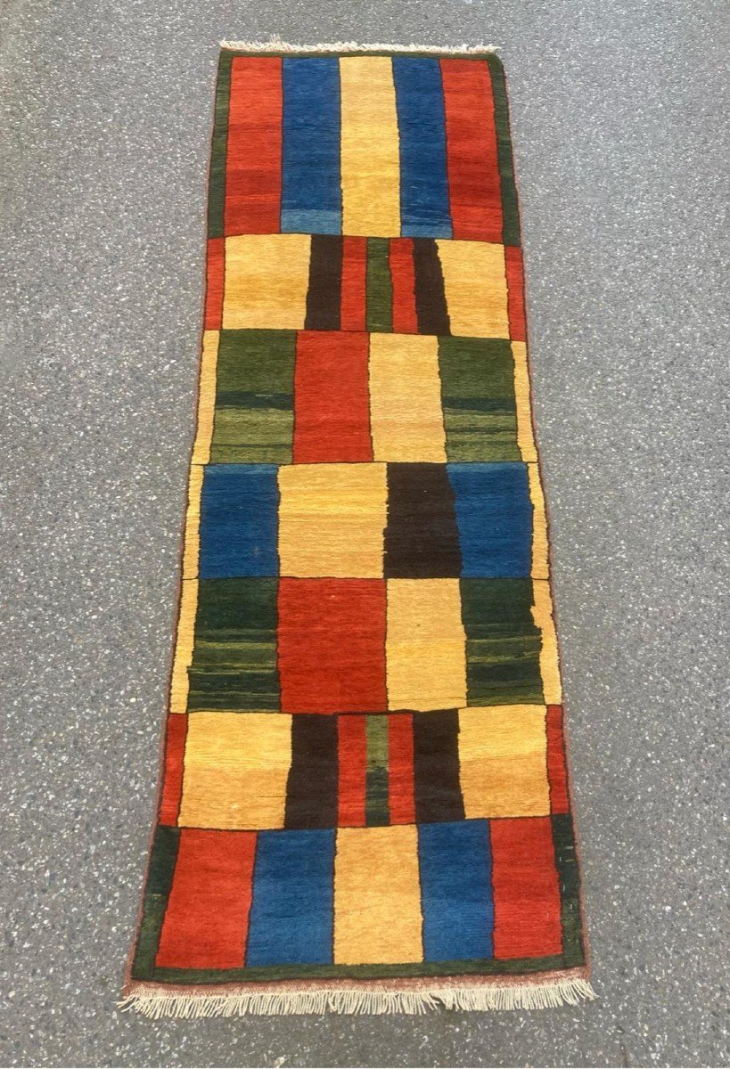 Tapis Gabbeh - Iran. Milieu 20 Ième. 285 X 92 Cm