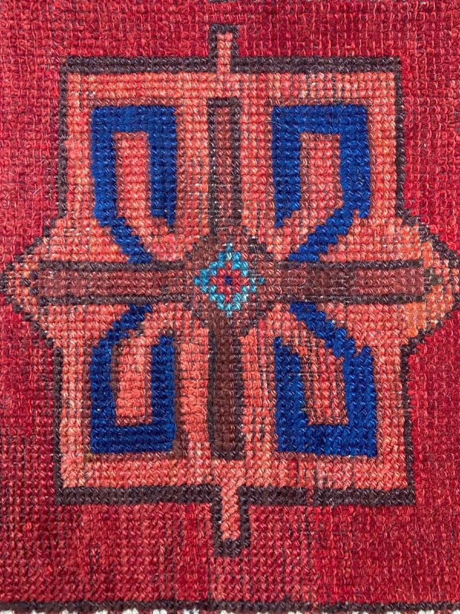 Kurdish Carpet - Anatolia. Circa 1880. 305 X 112 Cm-photo-1