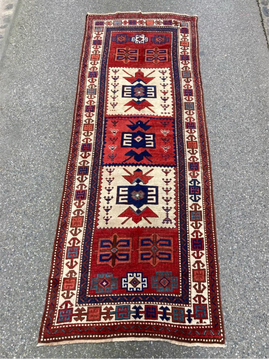 Kurdish Carpet - Anatolia. Circa 1880. 305 X 112 Cm