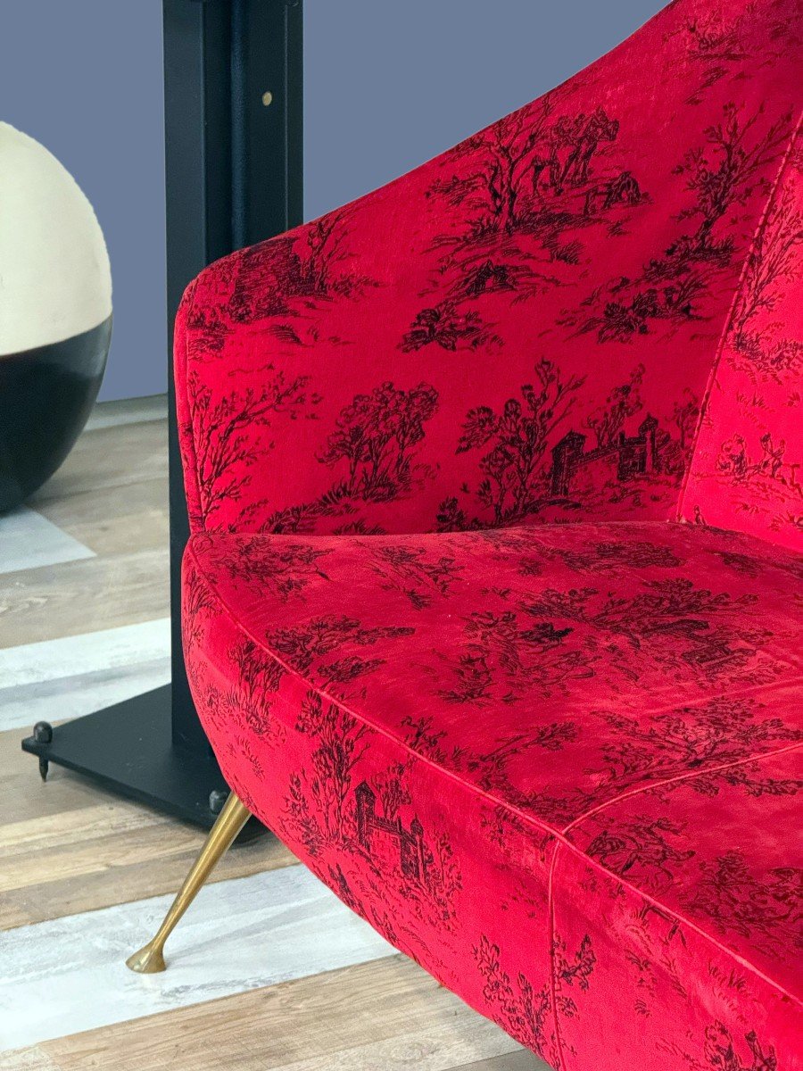 1950s Design Sofa In Red Velvet And Brass Legs-photo-5