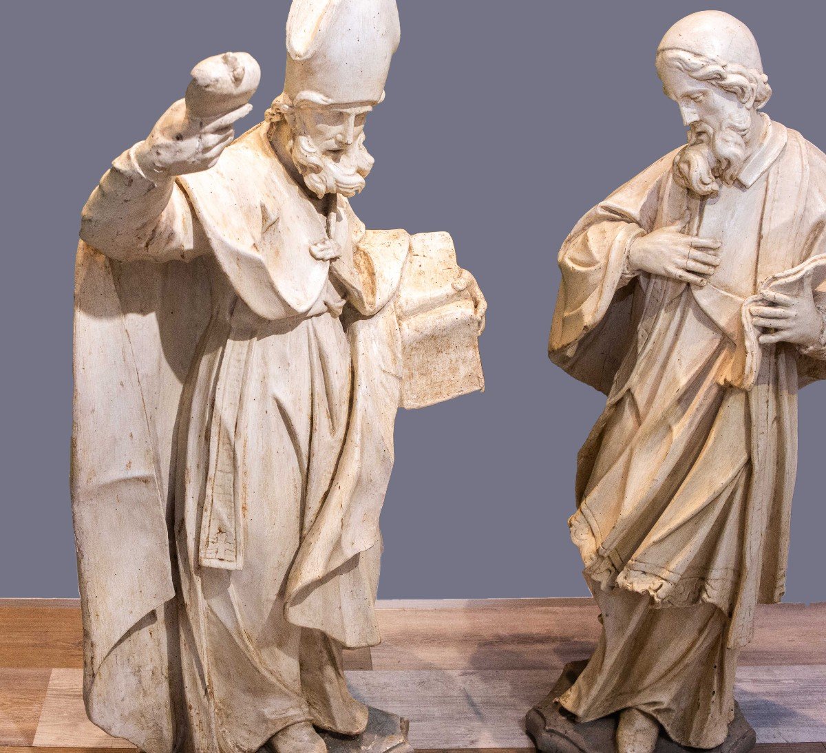 Pair Of Large Wooden Sculptures, “st. Honoratus” And “st. Louis,” 17th Century Era-photo-2