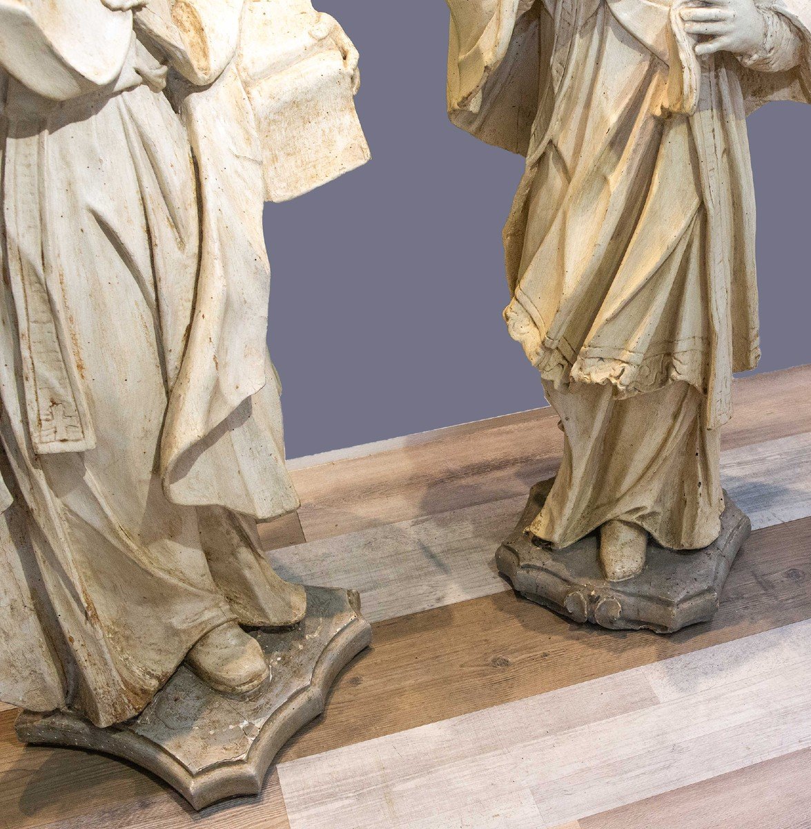 Pair Of Large Wooden Sculptures, “st. Honoratus” And “st. Louis,” 17th Century Era-photo-4