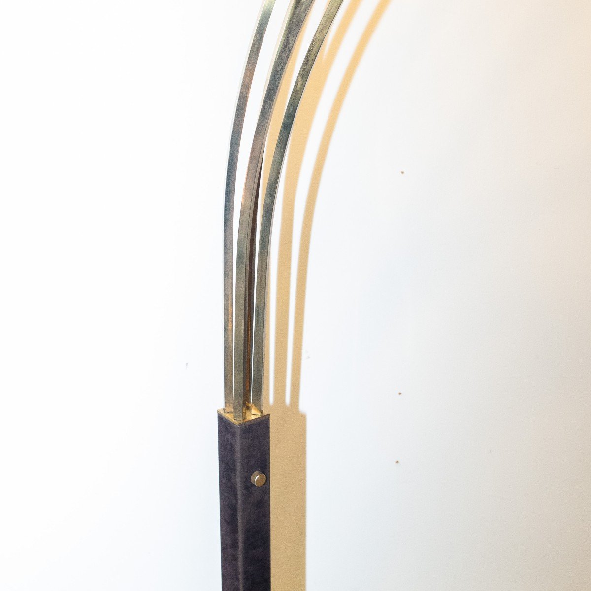 Reggiani Style Arched Floor Lamp In Brass, 1970s-photo-1