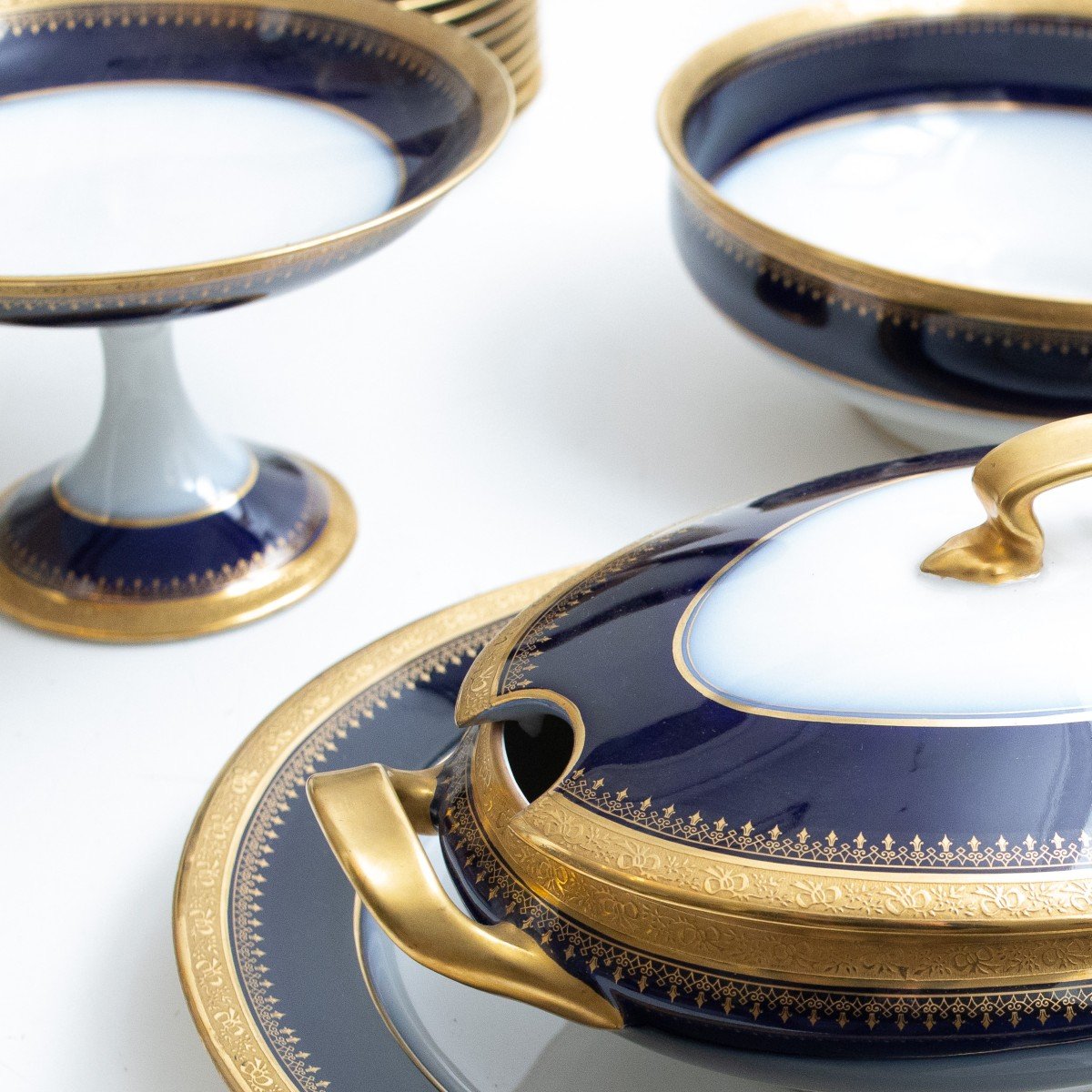 Limoges Plate Service, 54 Pieces, Cobalt Blue And Gold Details, 1900s Era-photo-4