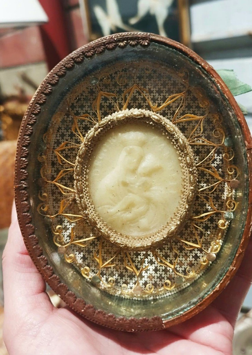 Reliquary With Quilling And Wax Medallion, Virgin And Child, 19th Century-photo-2