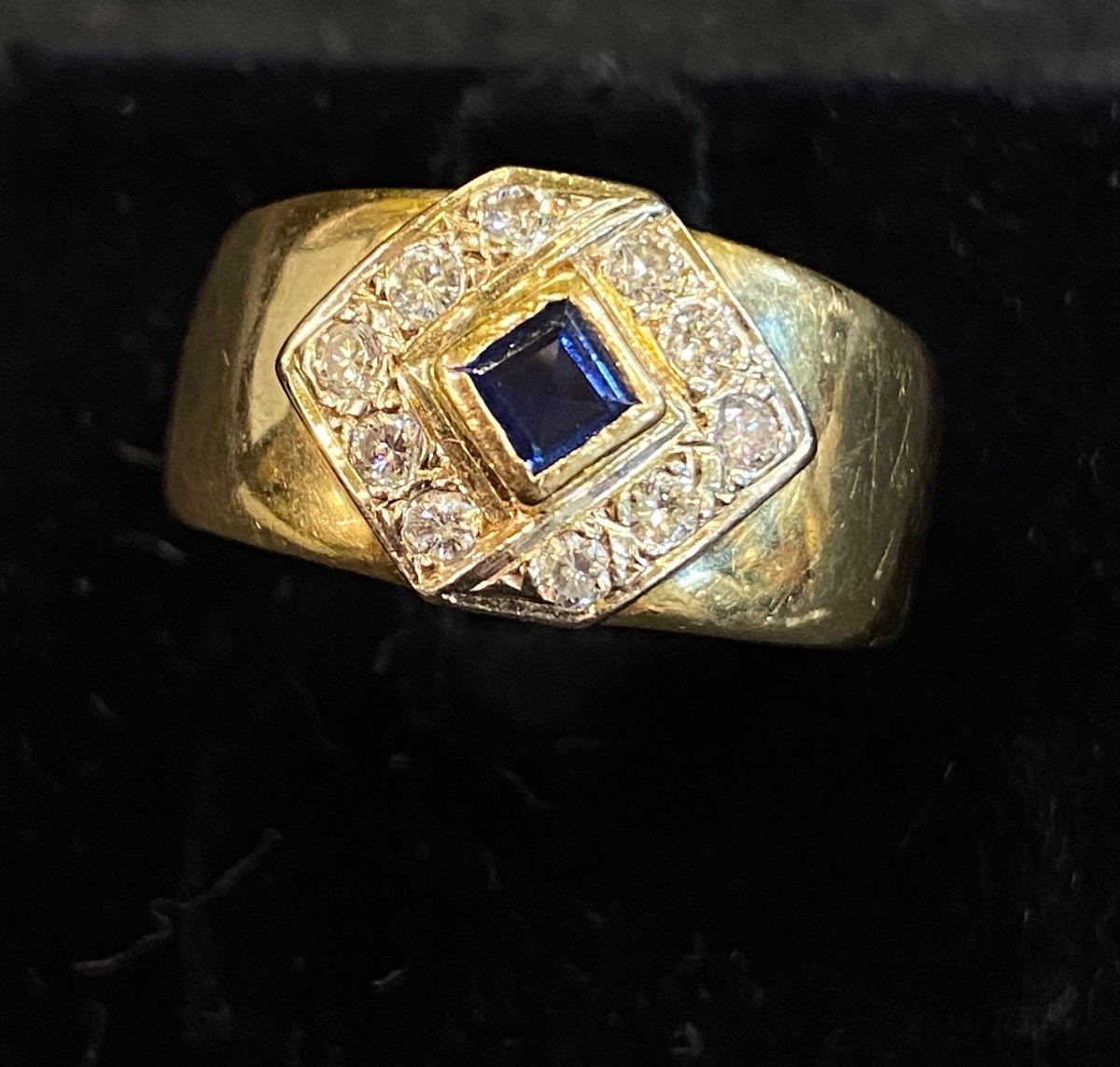 Bague Saphir Calibré Et Diamants 