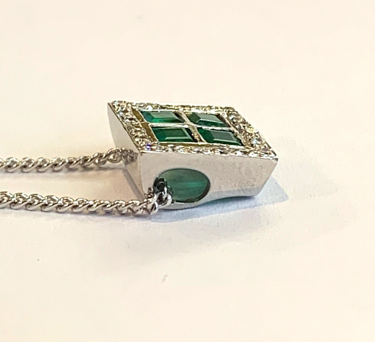 Emerald And Diamond Necklace-photo-2