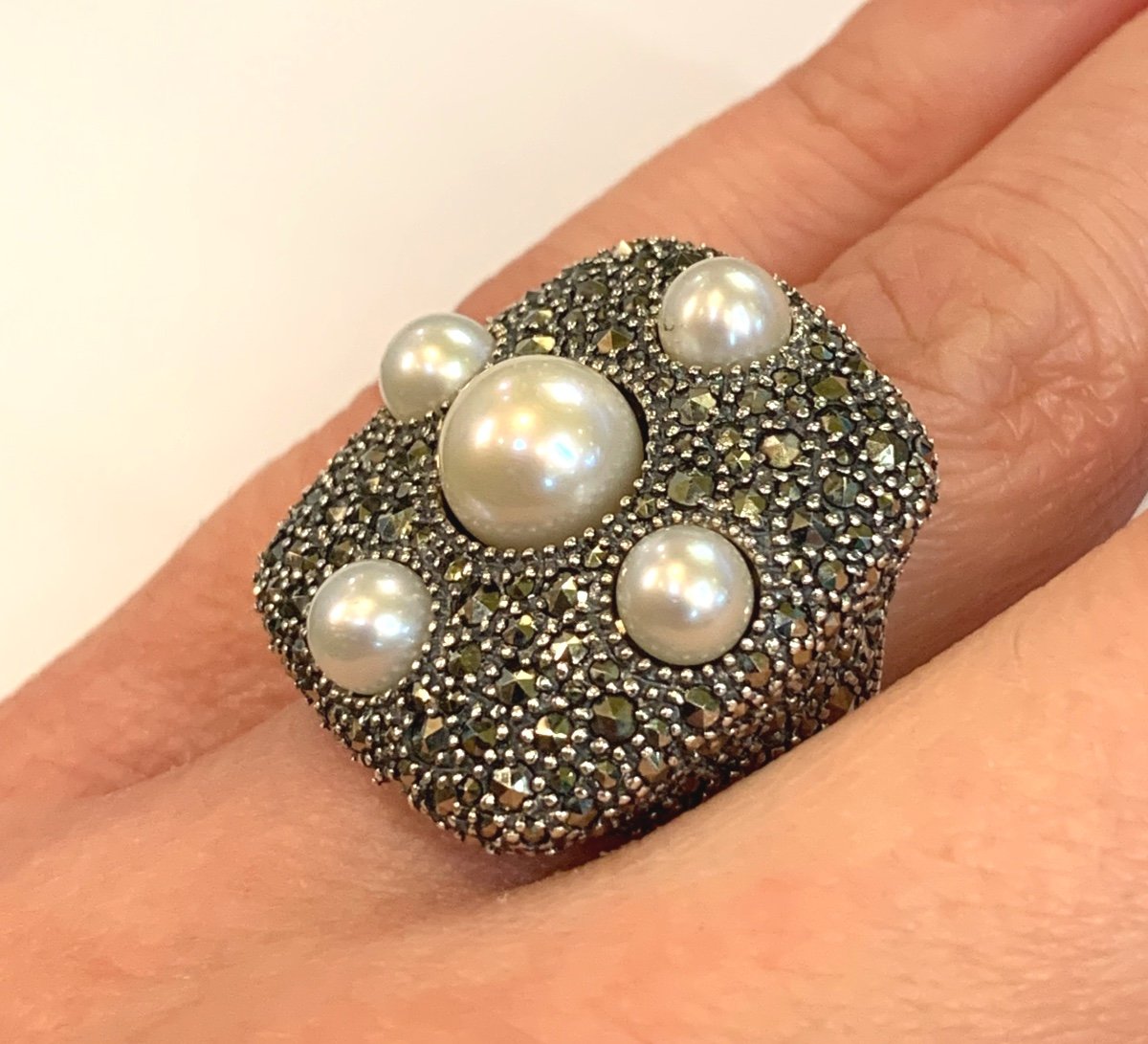 Silver Ring With Pearls And Marcasite