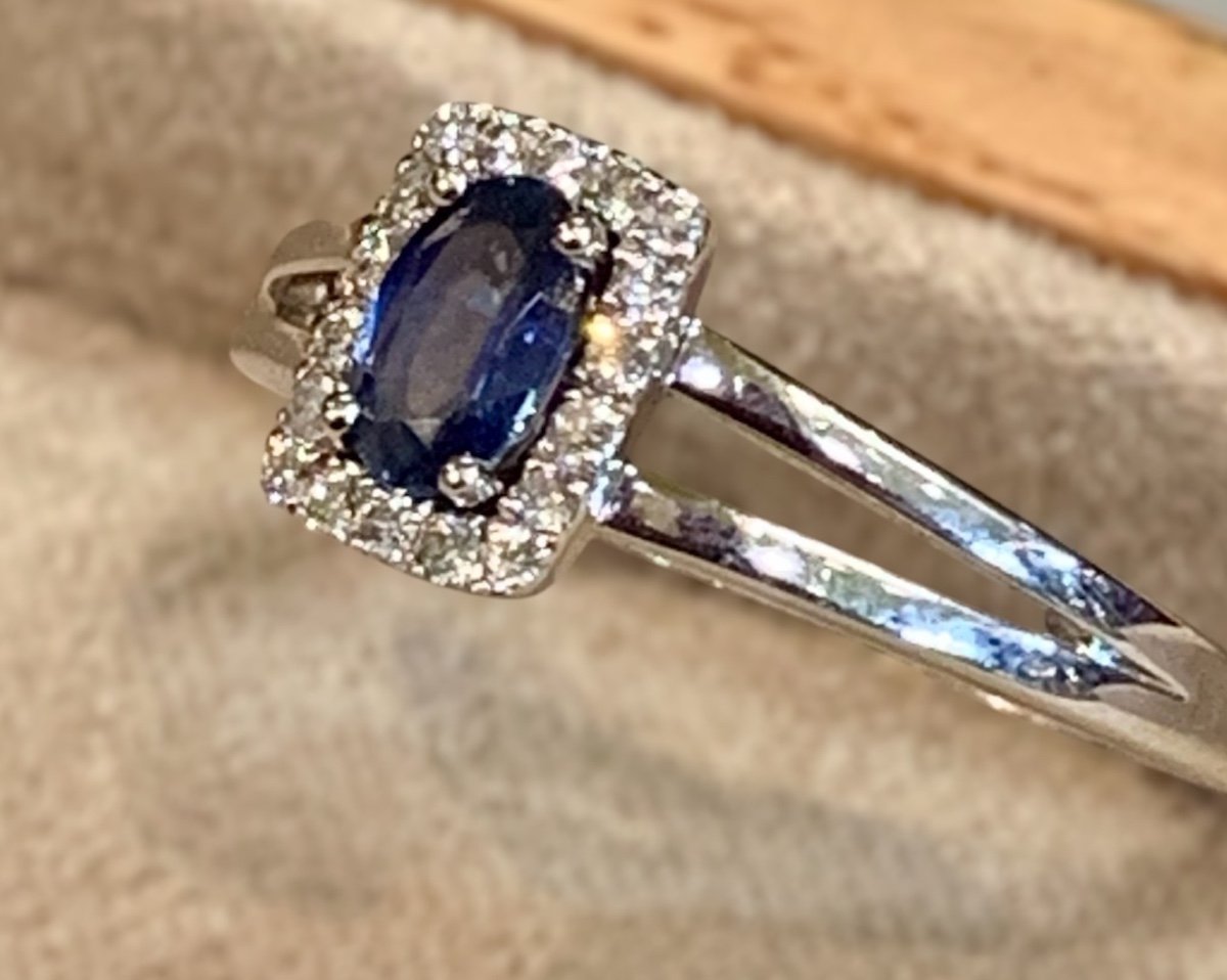 Diamond And Sapphire Ring-photo-4