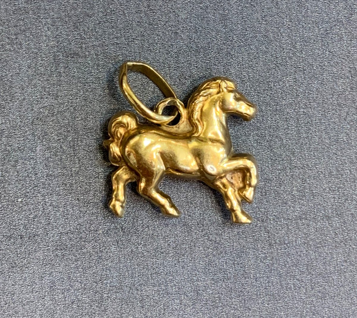 Gold Horse Pendant-photo-3