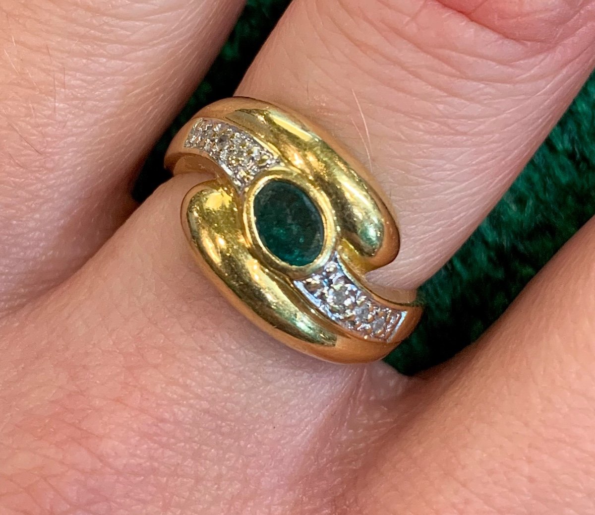 Emerald Diamond Ring