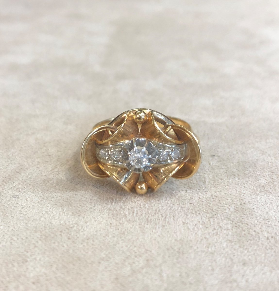 Diamond Ring With Relief-photo-3