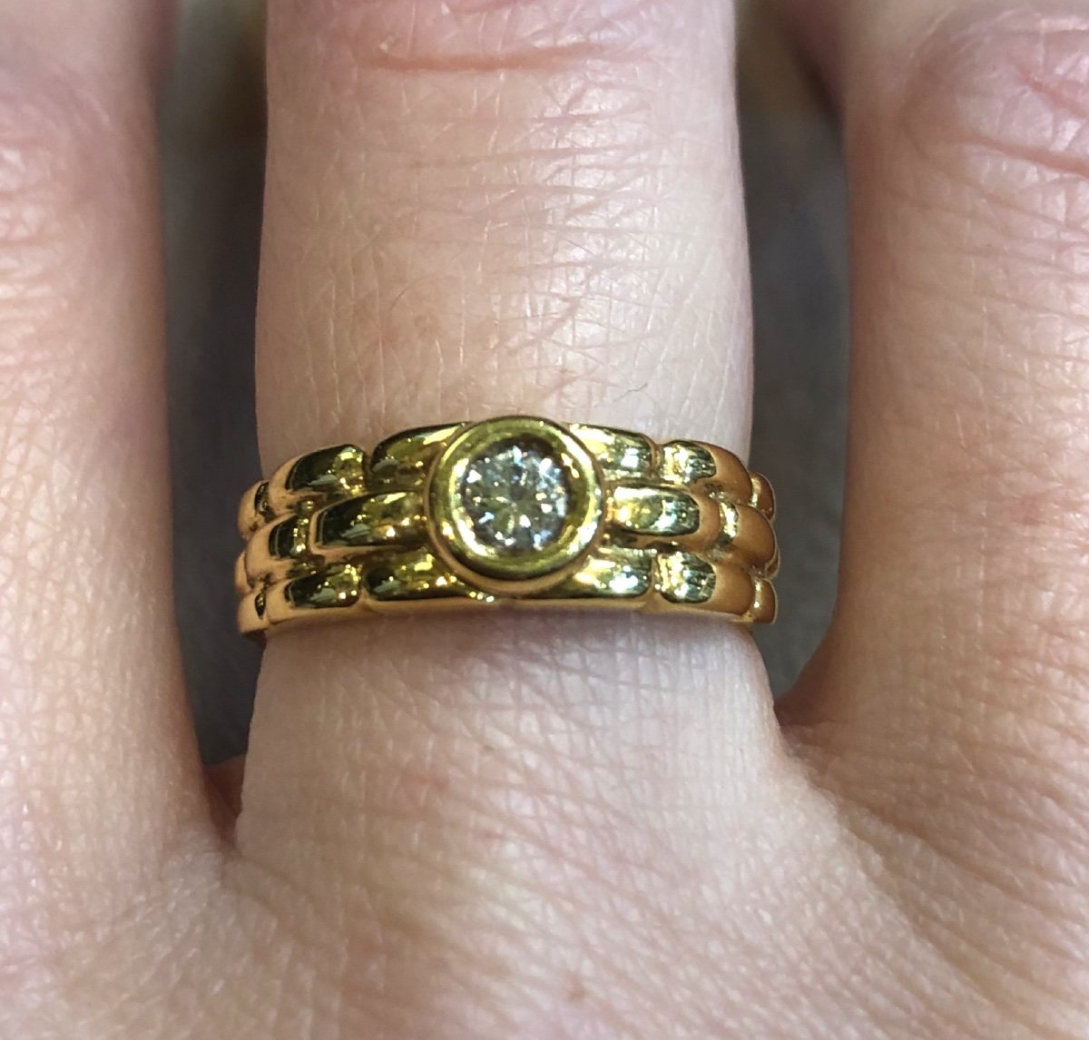 Bague Tréssée Avec Diamant