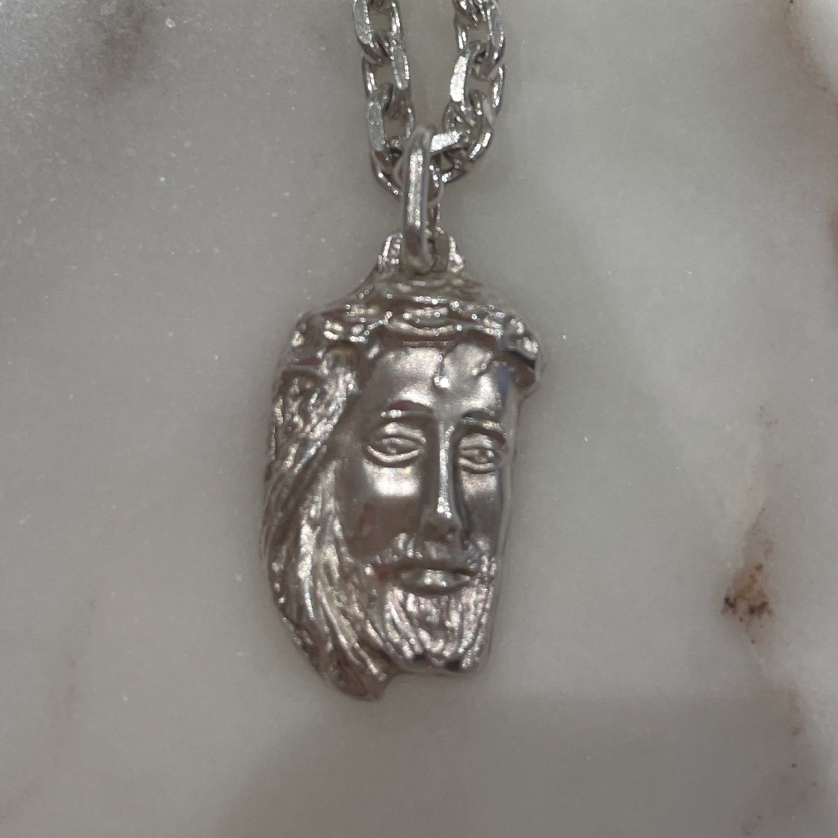 Pendentif Religieux - Visage Du Christ