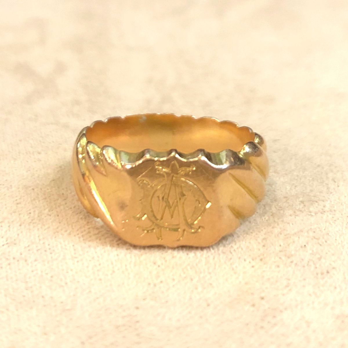 Signet Ring