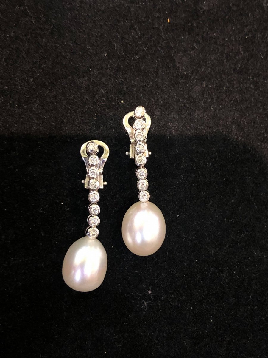 Une  Paire De Boucles d'Oreille Perles Et Diamants-photo-3