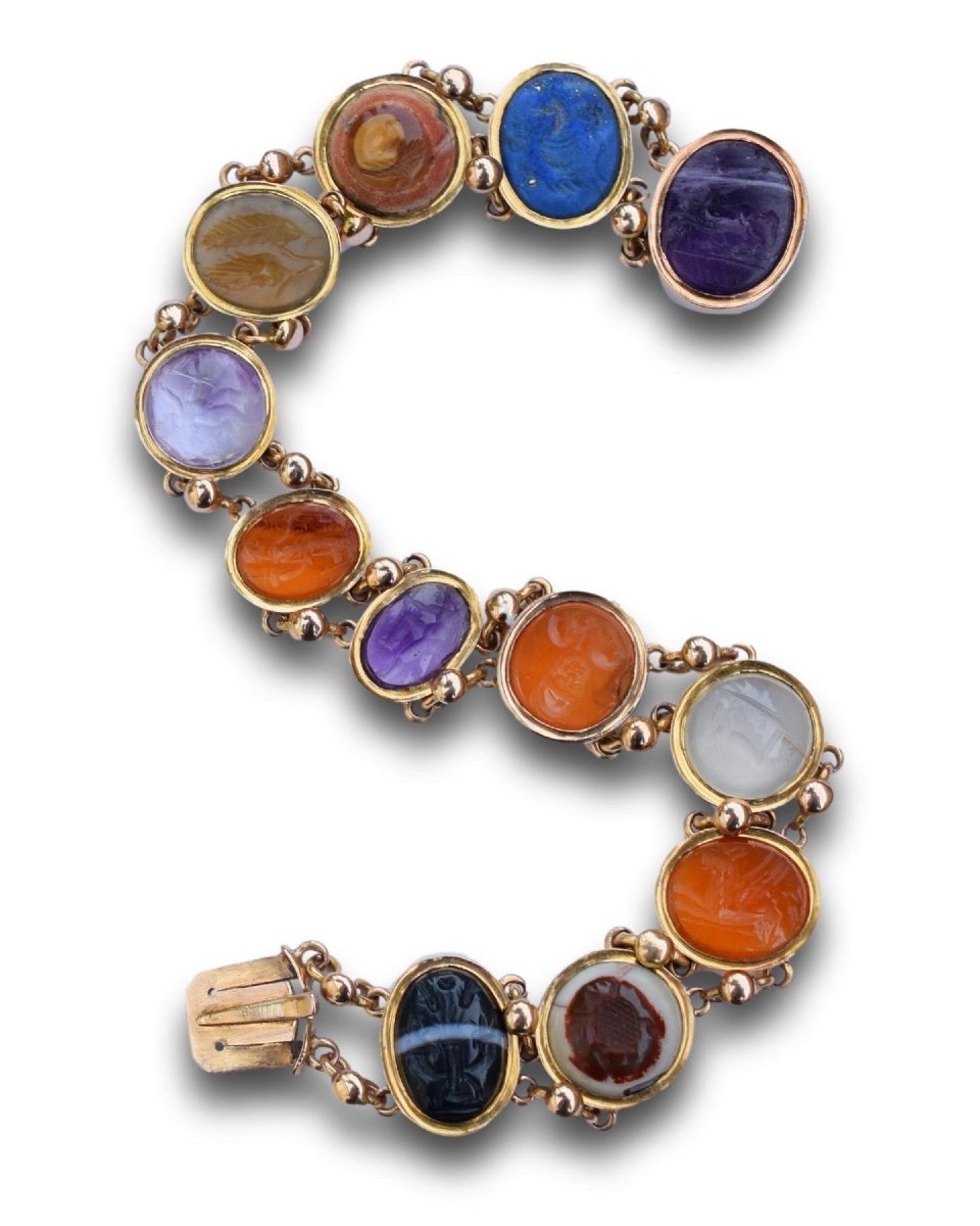 Grand Tour Gold Bracelet With Ancient Roman Hard Stone Intaglios.