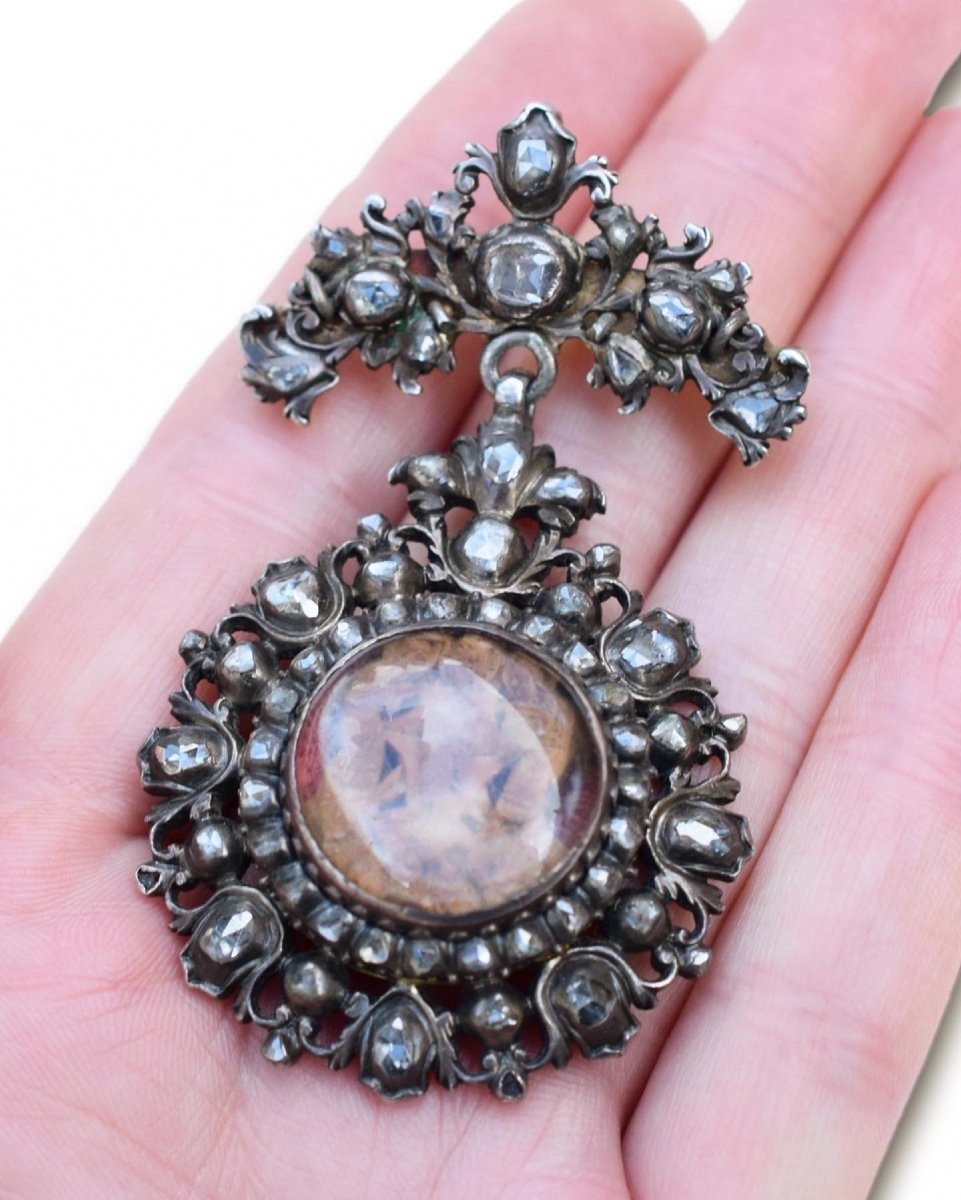 Diamond Set Devotional Pendant With A Micro Sculpture. Spanish, C.1700.-photo-5