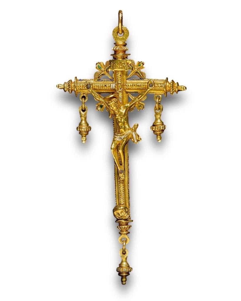 Renaissance Enamelled Gold Crucifix Pendant.   spanish, Late 16th Century.