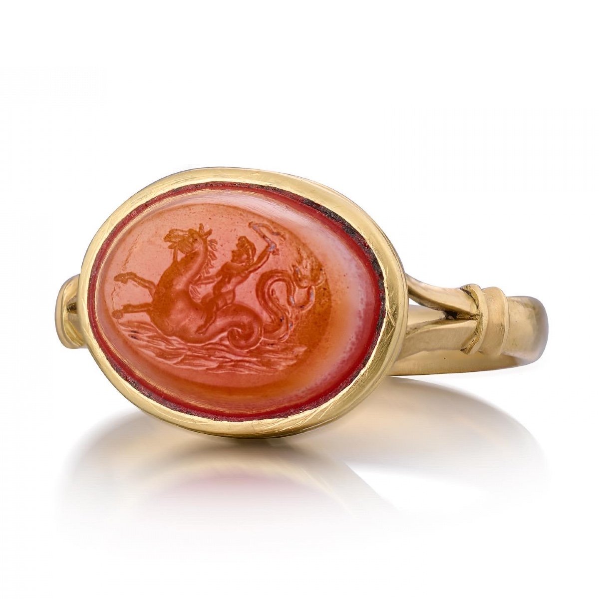 Gold Ring With An Intaglio Of Eros Riding A Hippocampus. 16th /17th Century.-photo-3