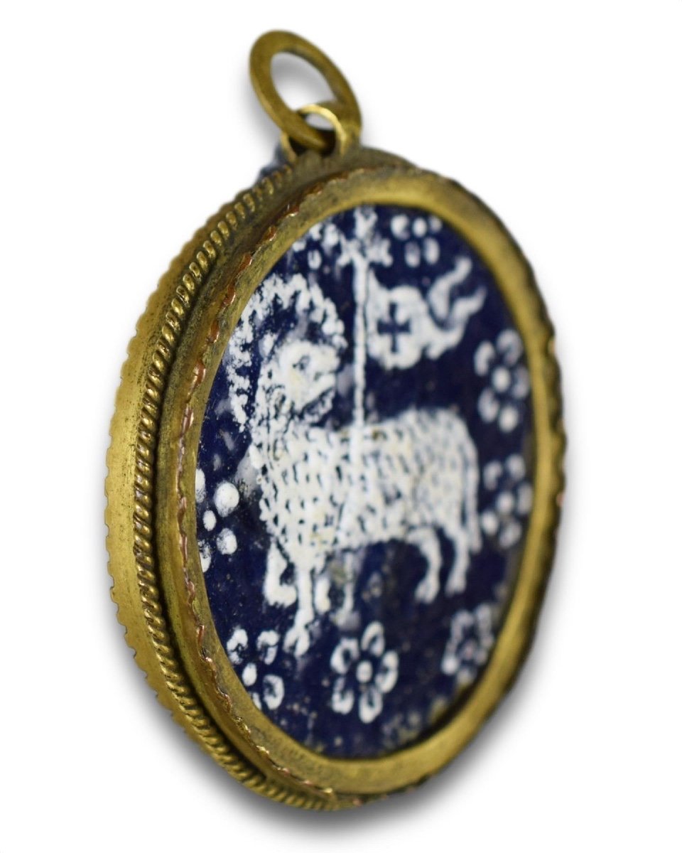 Reliquary Pendant With The Agnus Dei. French Or German, 15th Century. -photo-2