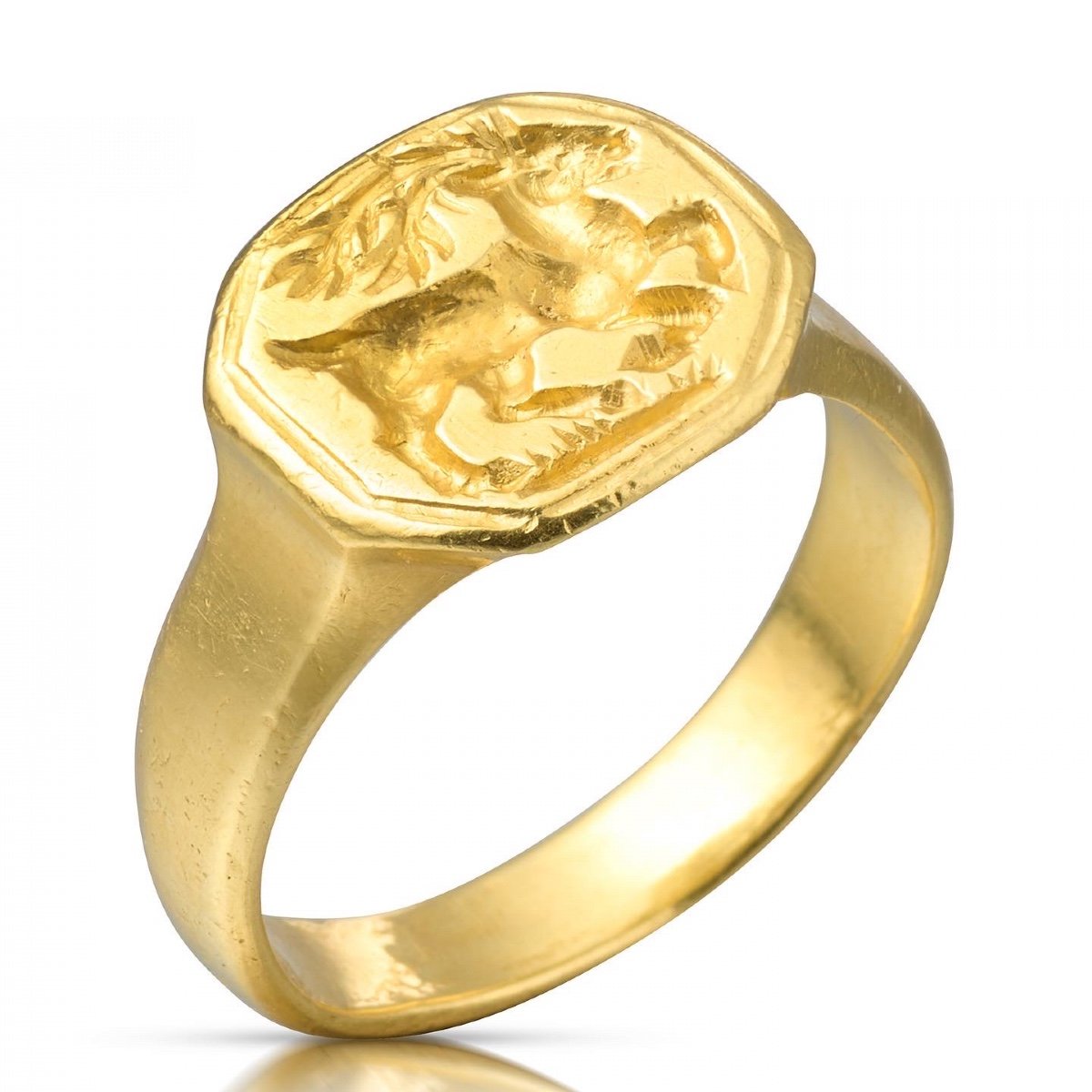 Gold Merchants Ring With The Image Of A Galloping Stag. German, 17th Century.-photo-2