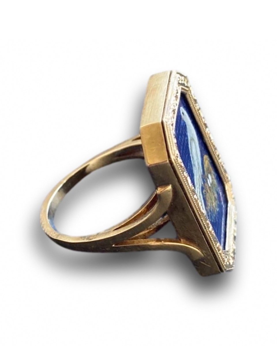 Gold Ring With A Micromosiac Of A Nesting Dove. Italian, Early 19th Century.-photo-1