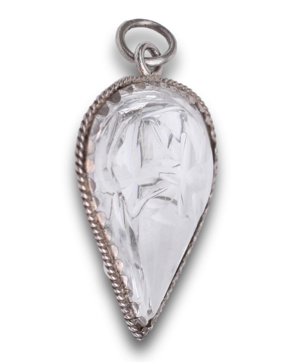 Silver Mounted Rock Crystal Amulet In The Form Of A Heart. German, 18th Century.-photo-3