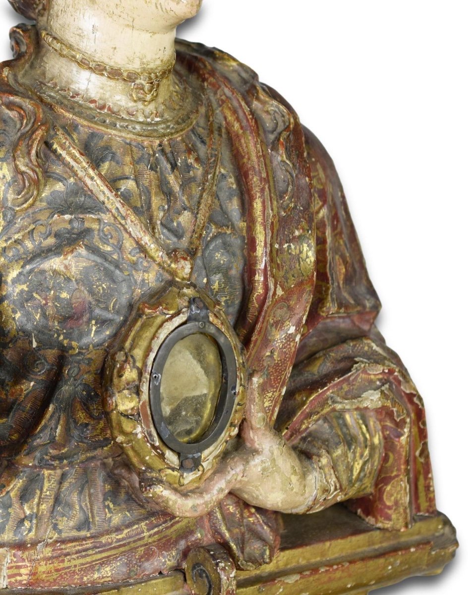 Polychromed Wooden Reliquary Bust Of A Female Saint. Spanish, Early 17th Century-photo-3