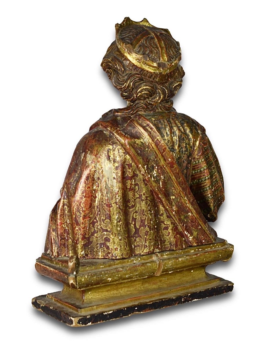 Polychromed Wooden Reliquary Bust Of A Female Saint. Spanish, Early 17th Century-photo-1