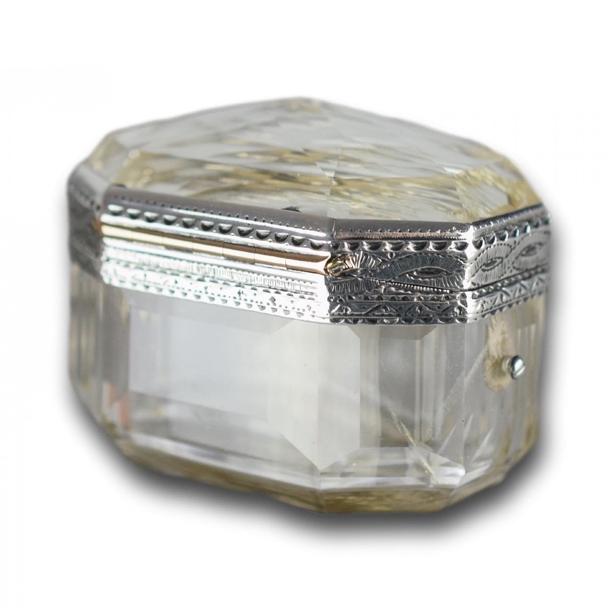 Silver Mounted Rock Crystal Snuff Box. English, Early 19th Century.-photo-2