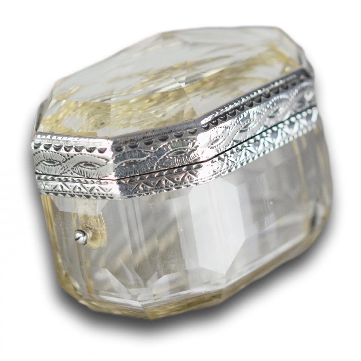 Silver Mounted Rock Crystal Snuff Box. English, Early 19th Century.-photo-3