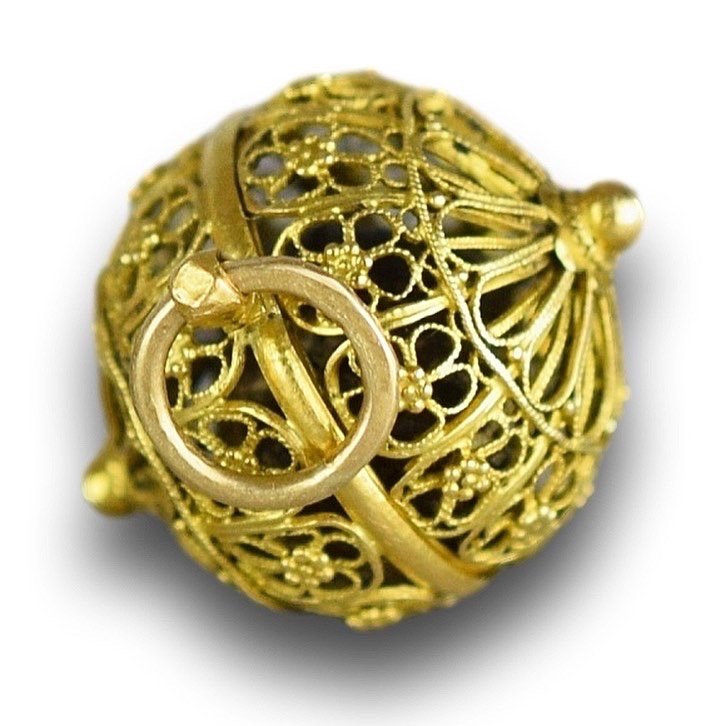 Filigree Gold Bezoar Stone Holder. Dutch Or Dutch Colonies, Mid 17th Century.-photo-2