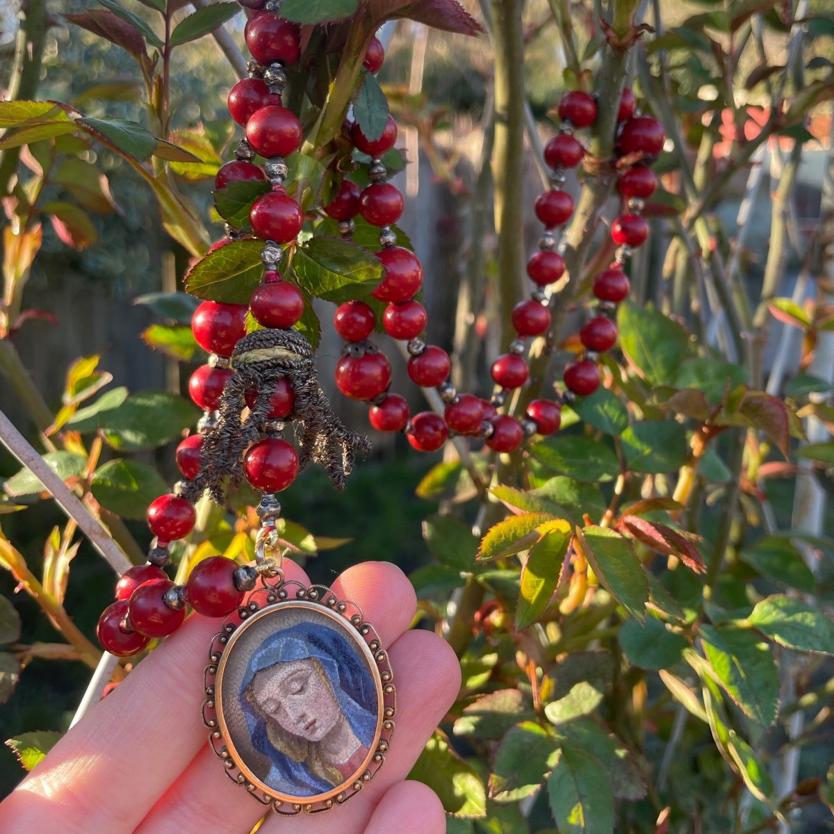 Italian Micromosaic And Purpurin Glass Rosary With Christ And The Virgin.-photo-3