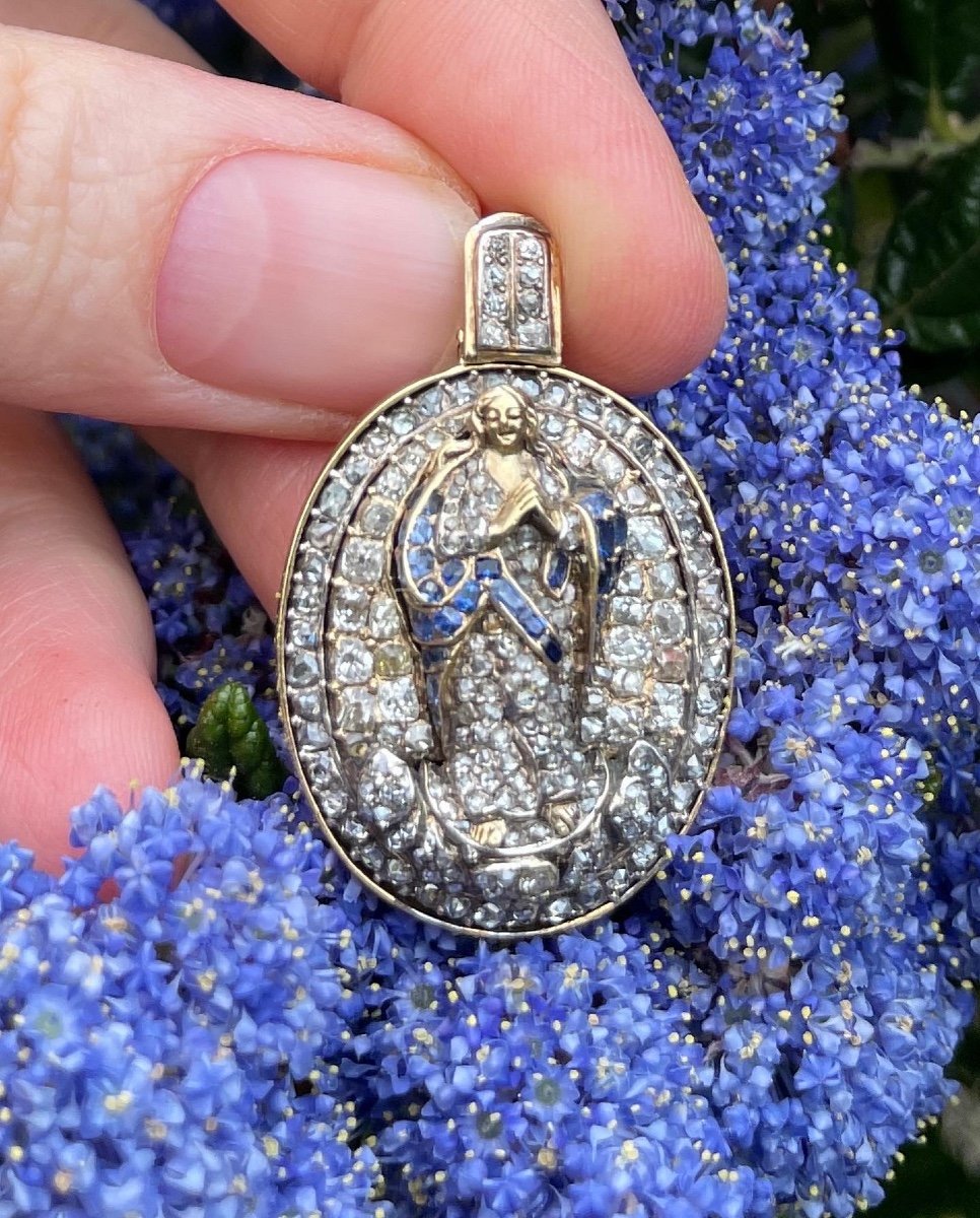 Diamond & Sapphire Pendant Representing The Virgin Of The Immaculate Conception.-photo-3