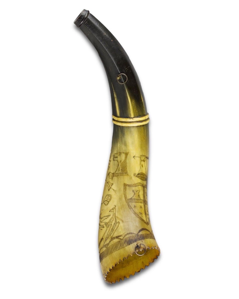 Engraved Cow Horn Powder Flask. Australian Colonial, 19th Century.-photo-3