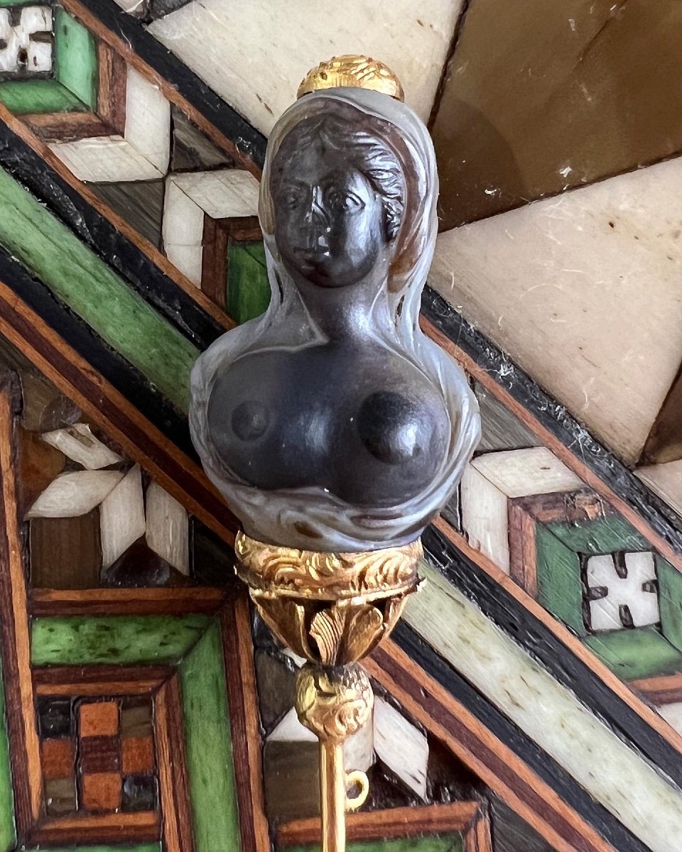 Gold Stick Pin With An Agate Sculpture Of A Female Bust. Italian, 17th Century.-photo-2