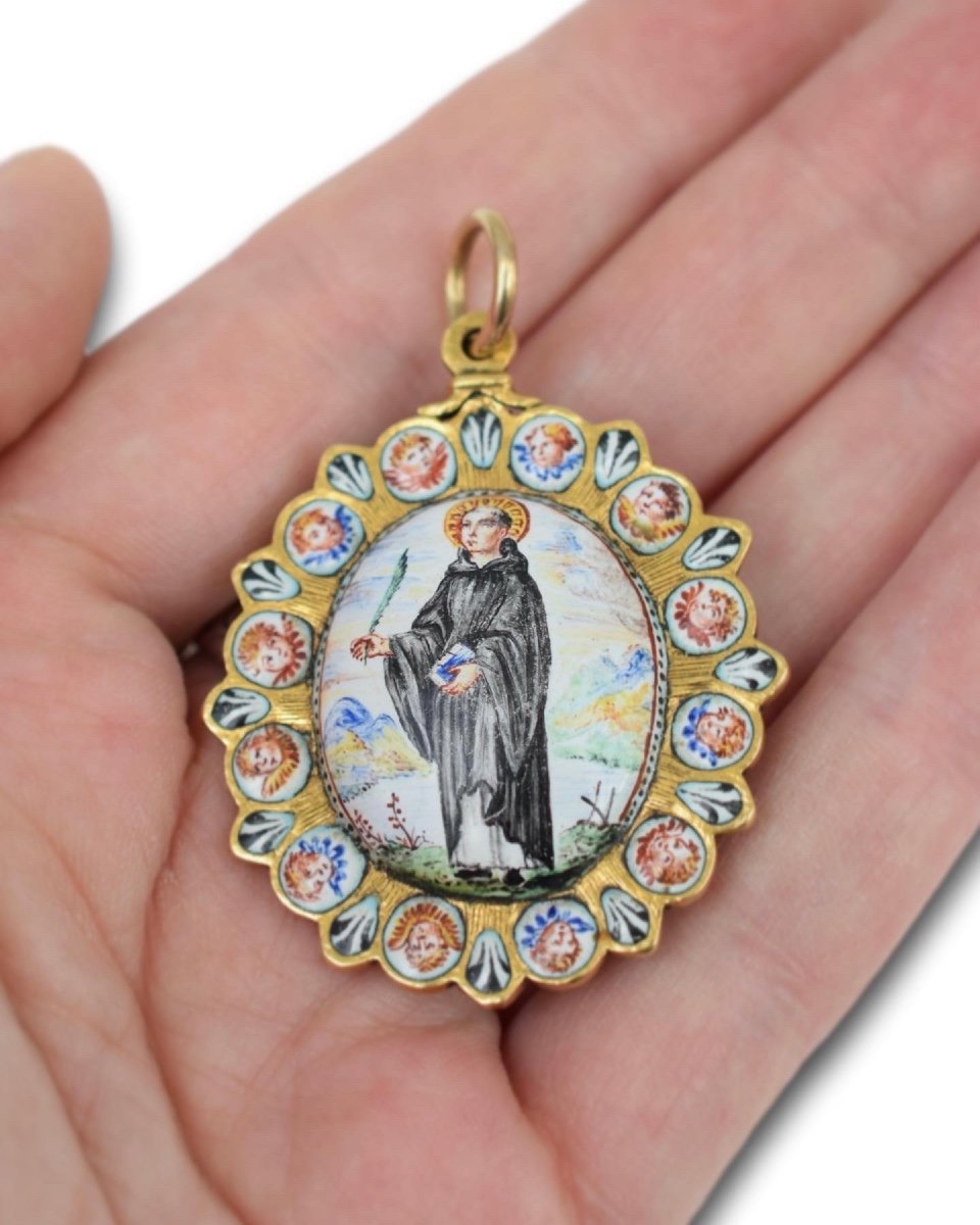 Pendentif En Or Et émail Dans Le Goût De Giuseppe Bruno. Sicilienne, XVIIe Siècle. -photo-1