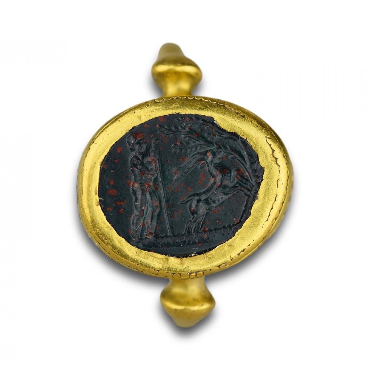 Ancient Gold Ring Set With A Bloodstone Intaglio, 1st Century Bc/ad.-photo-2