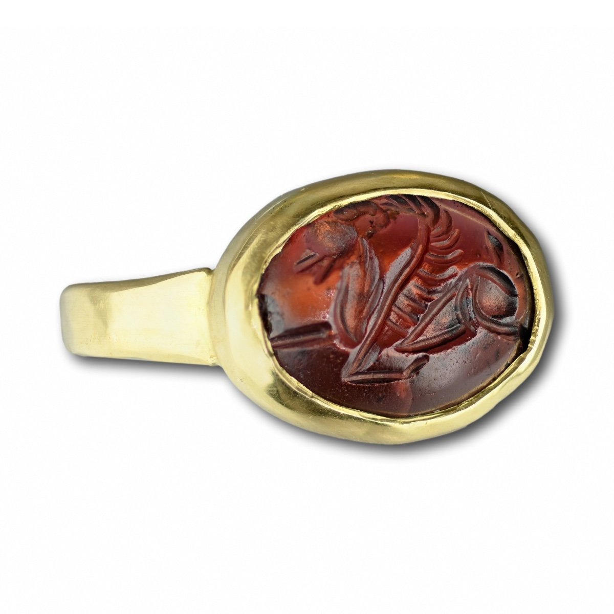 Gold Ring With A Garnet Intaglio Of Pegasus. Sasanian, 3rd - 7th Century Ad.-photo-4