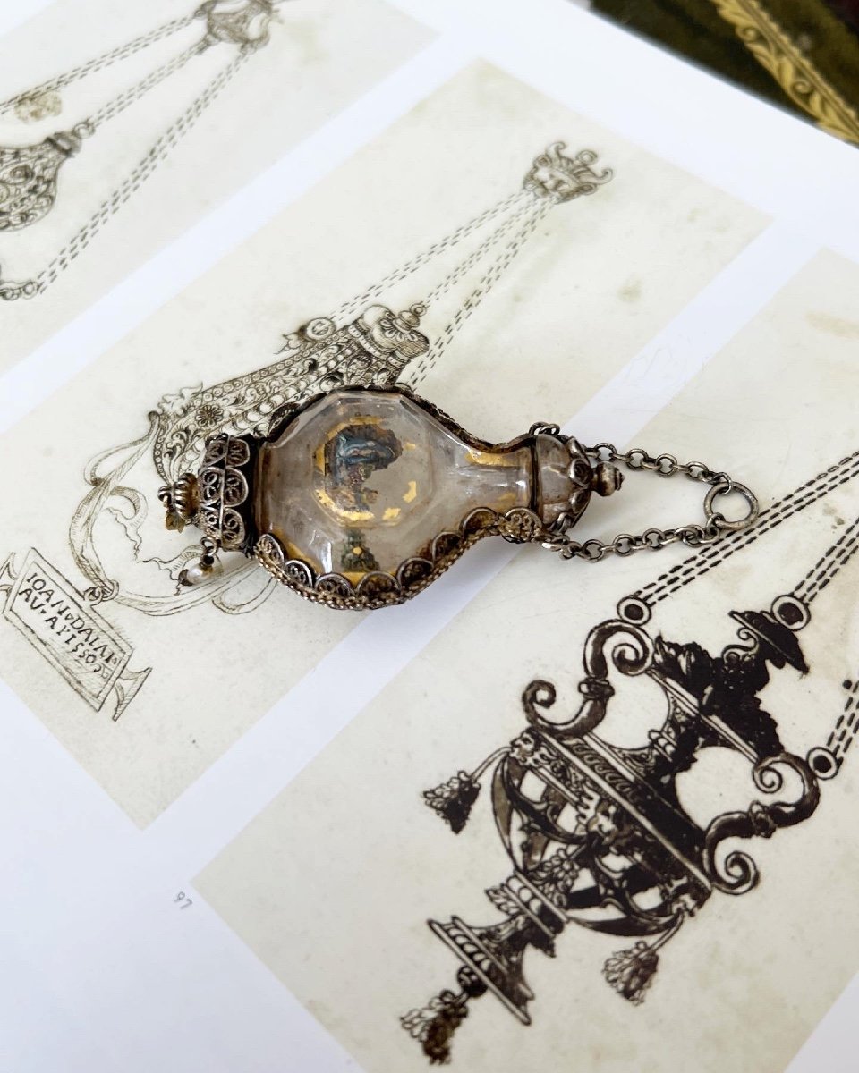 Silver Gilt Filigree Mounted Rock Crystal Flask Pendant. Spanish, 17th Century.-photo-3