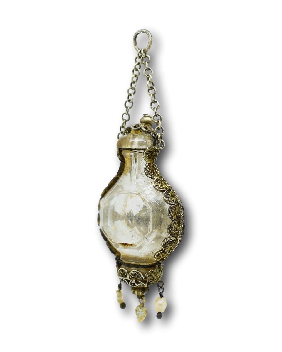 Silver Gilt Filigree Mounted Rock Crystal Flask Pendant. Spanish, 17th Century.-photo-7