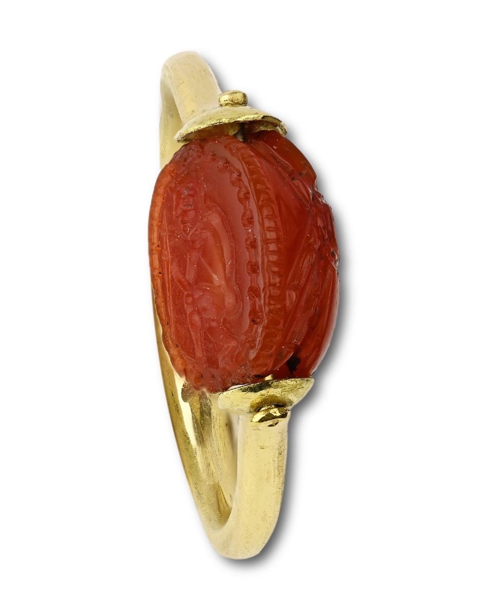 Gold Ring With An Ancient Carnelian Scarab. Etruscan, 4th - 5th Century Bc.-photo-4