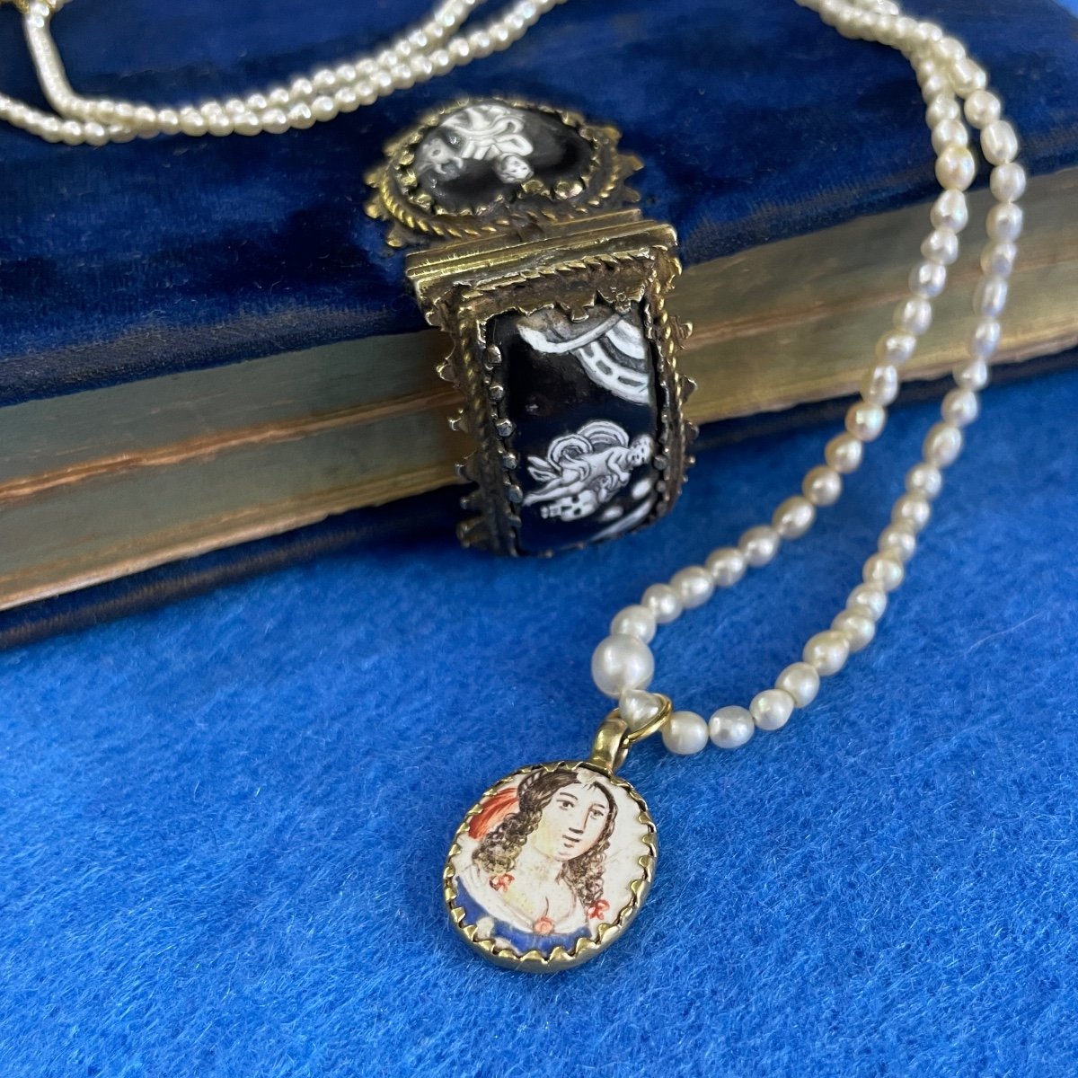 Gold And Enamel Pendant With The Busts Of Beautiful Ladies. French, 17th Century-photo-2