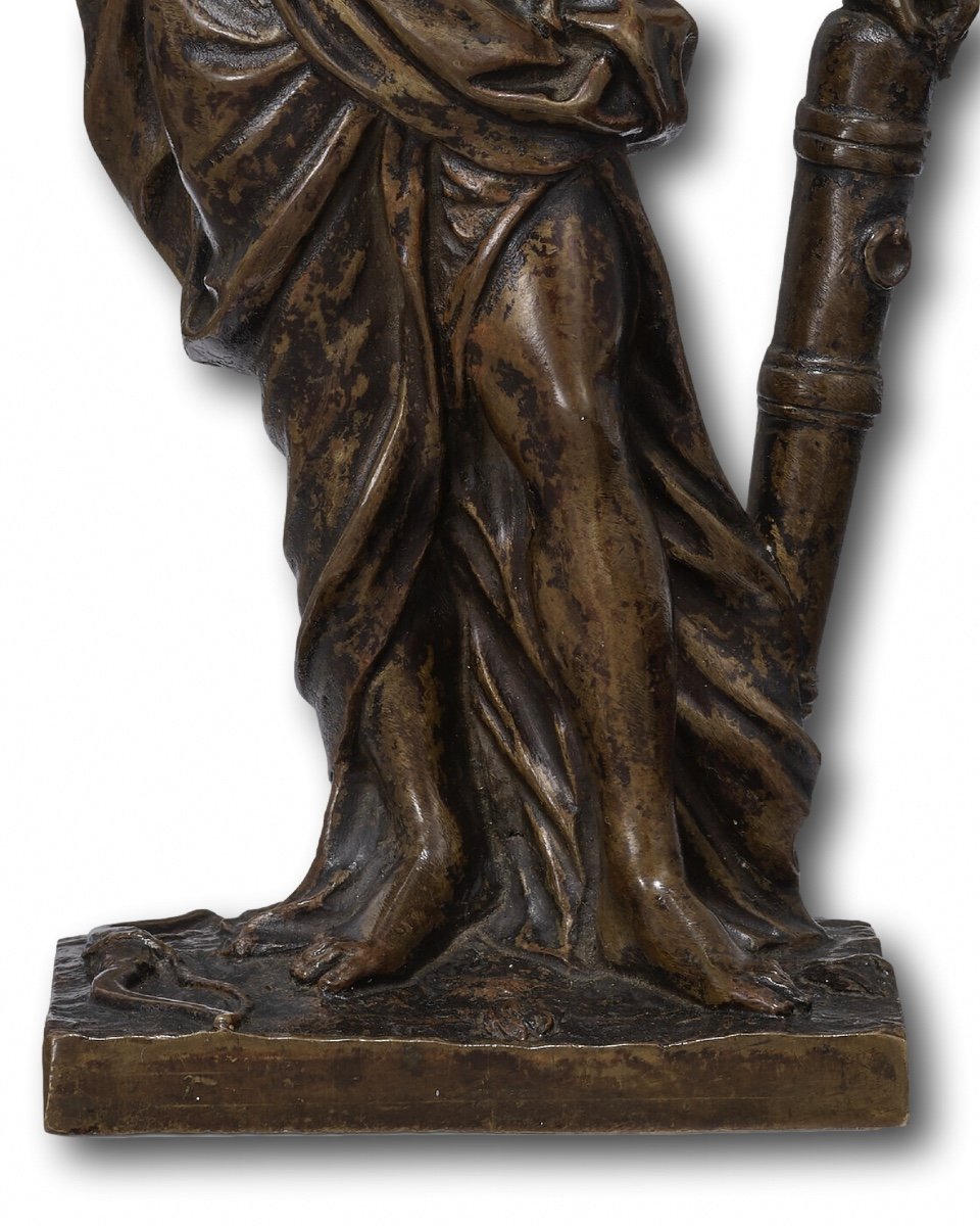 Bronze Figure Of Omphale. French, Late 17th - Early 18th Century.-photo-4