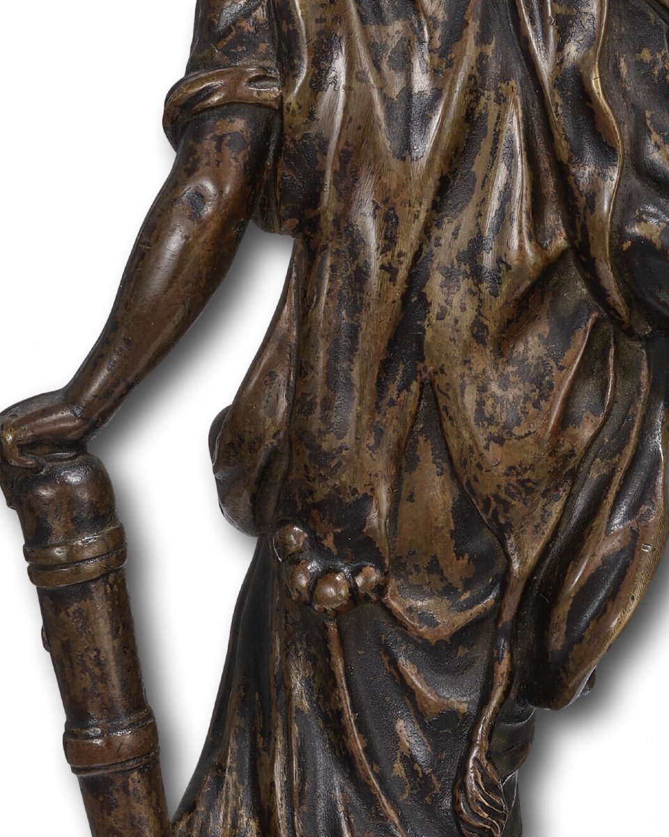 Bronze Figure Of Omphale. French, Late 17th - Early 18th Century.-photo-3