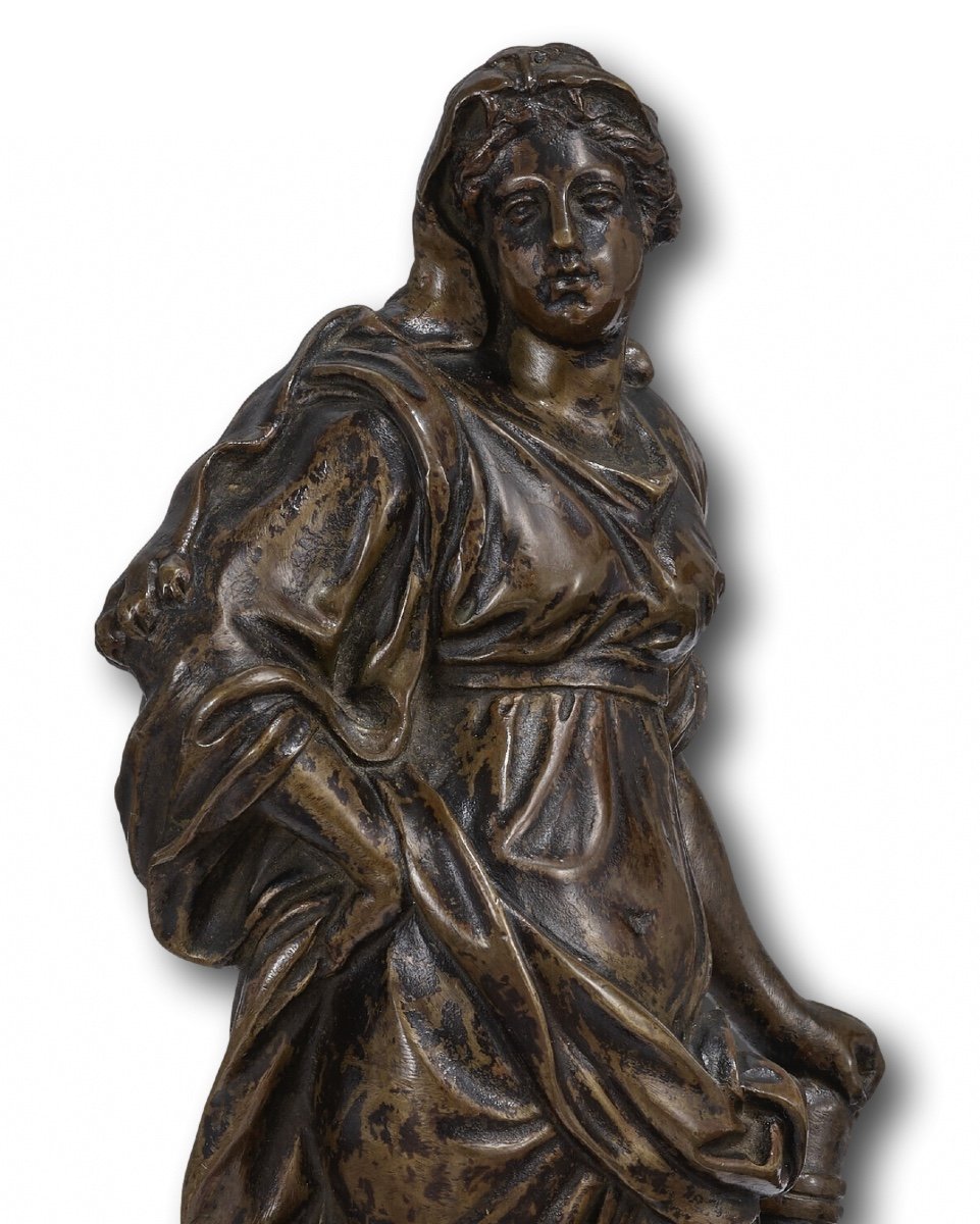 Bronze Figure Of Omphale. French, Late 17th - Early 18th Century.-photo-6