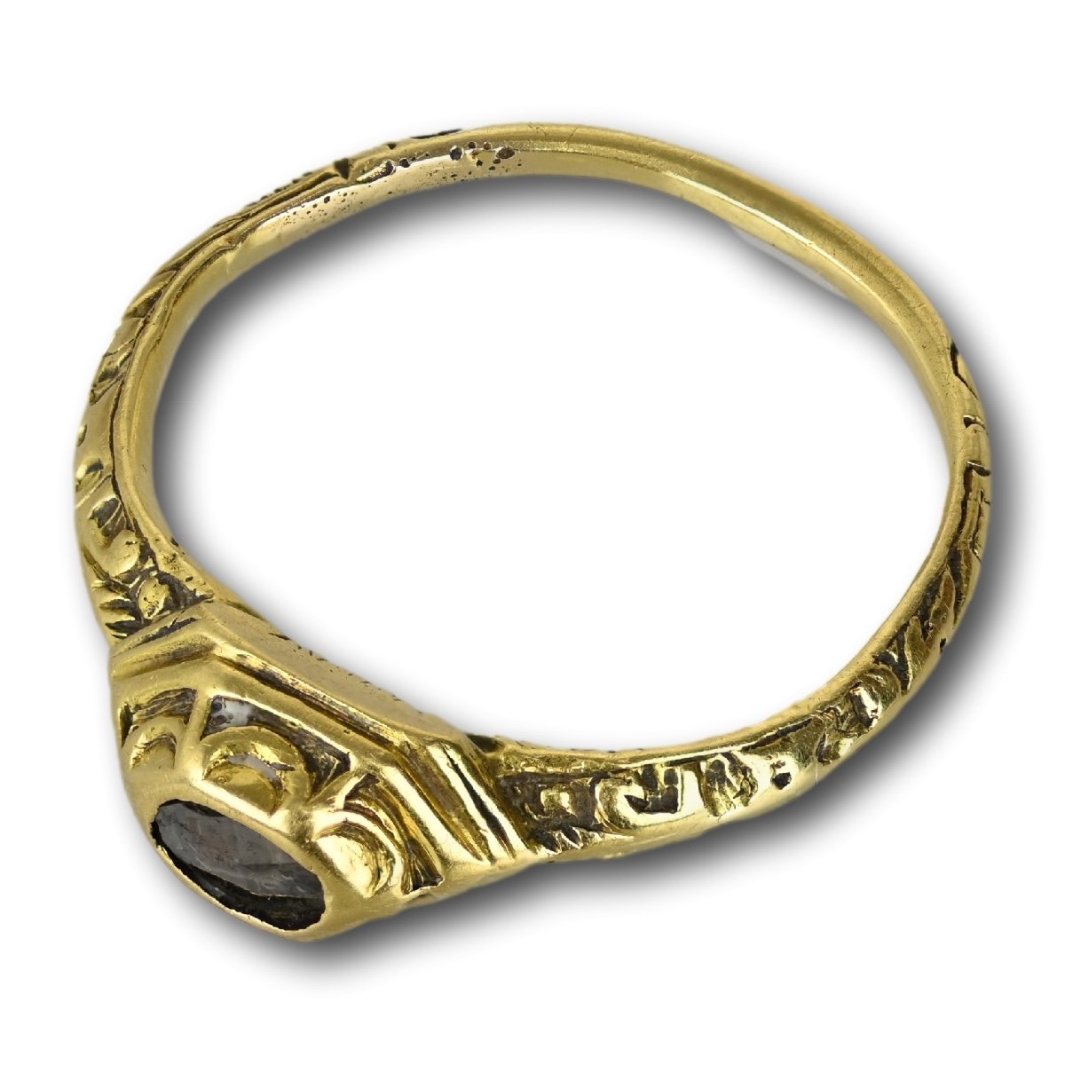 Delicate Renaissance Gold Ring Set With A Diamond. European, 16th Century.-photo-4